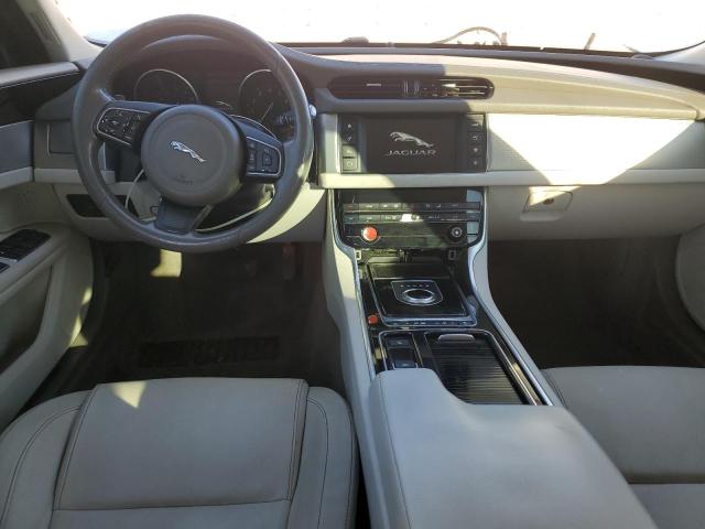 Photo 8 from auction – 2017 JAGUAR XF PREMIUM with VIN SAJBD4BV2HCY34165