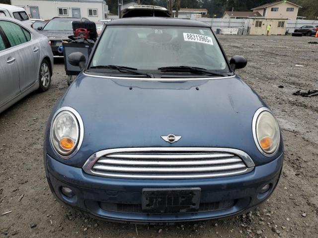 Photo 5 from auction – 2010 MINI COOPER with VIN WMWMF3C50ATZ26484