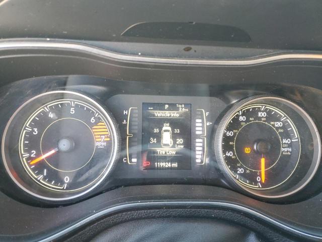 Photo 9 from auction – 2019 JEEP CHEROKEE L with VIN 1C4PJLCB0KD203900