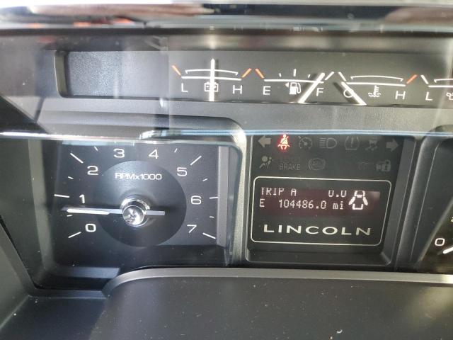 Photo 9 from auction – 2011 LINCOLN NAVIGATOR with VIN 5LMJJ2J57BEJ00148