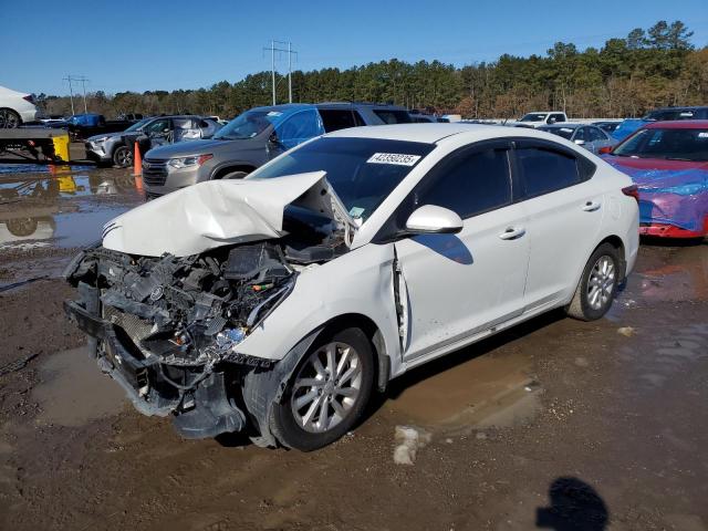 HYUNDAI ACCENT SE 2018 with VIN 3KPC24A36JE020379 - Photo from auction