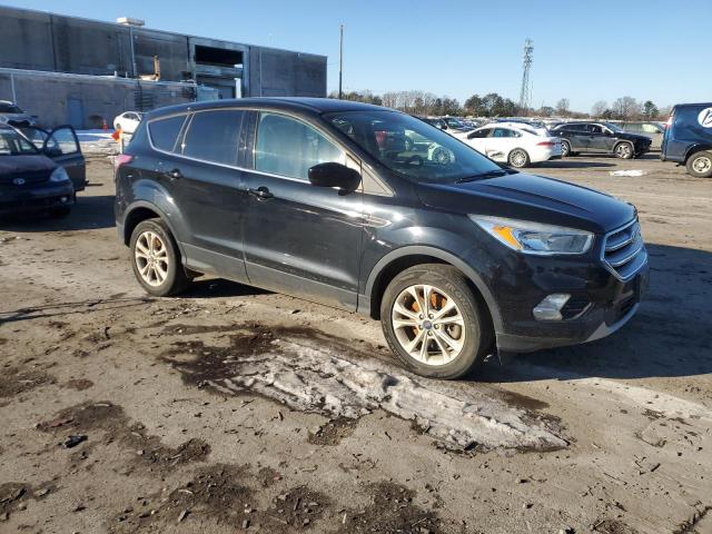 Photo 4 from auction – 2017 FORD ESCAPE SE with VIN 1FMCU9GD0HUC41412