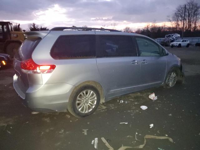 Photo 3 from auction – 2014 TOYOTA SIENNA XLE with VIN 5TDYK3DC1ES460520