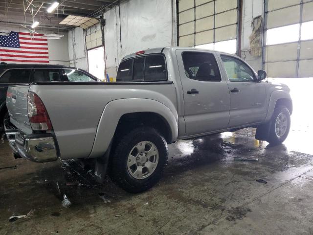 Photo 3 from auction – 2011 TOYOTA TACOMA DOU with VIN 3TMLU4EN3BM076020