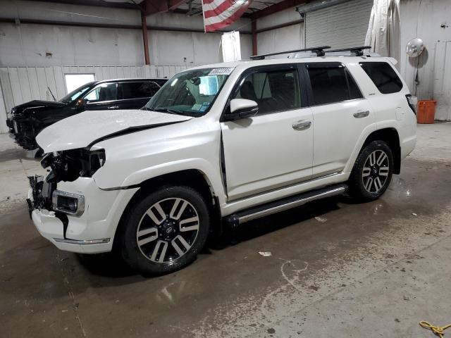 TOYOTA 4RUNNER SR 2018 with VIN JTEBU5JR8J5501760 - Photo from auction