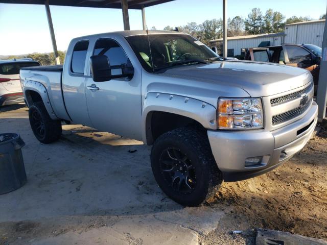 Photo 4 from auction – 2011 CHEVROLET SILVERADO with VIN 1GCRKSE32BZ400205
