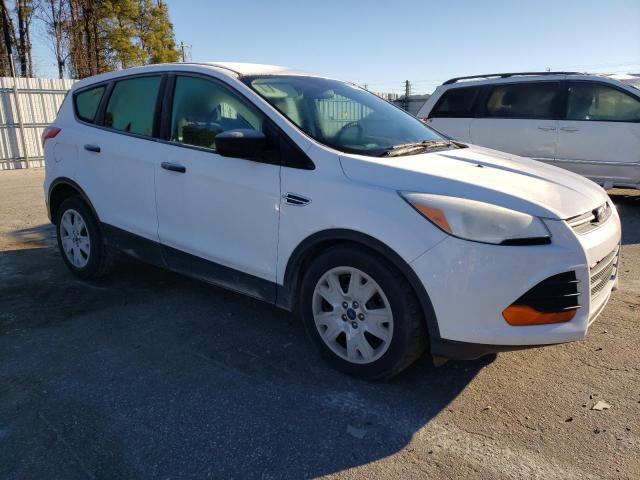 Photo 4 from auction – 2016 FORD ESCAPE S with VIN 1FMCU0F78GUB52015