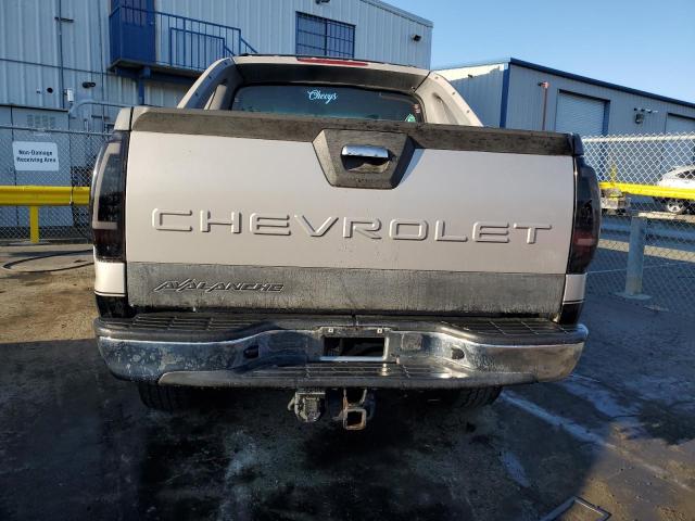 Photo 6 from auction – 2004 CHEVROLET AVALANCHE with VIN 3GNEC12T24G121342
