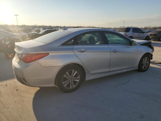 Photo 3 from auction – 2014 HYUNDAI SONATA GLS with VIN 5NPEB4AC8EH862361