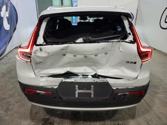 Photo 6 from auction – 2025 VOLVO XC40 CORE with VIN YV4L12UJ8S2473304