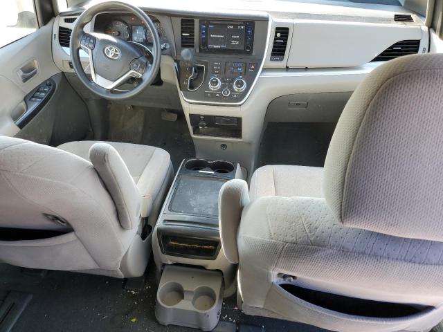 Photo 8 from auction – 2016 TOYOTA SIENNA LE with VIN 5TDKK3DC0GS740499