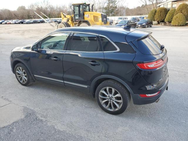 Photo 2 from auction – 2017 LINCOLN MKC SELECT with VIN 5LMCJ2D98HUL08335