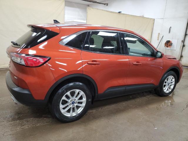 Photo 3 from auction – 2020 FORD ESCAPE SE with VIN 1FMCU9G64LUA09454