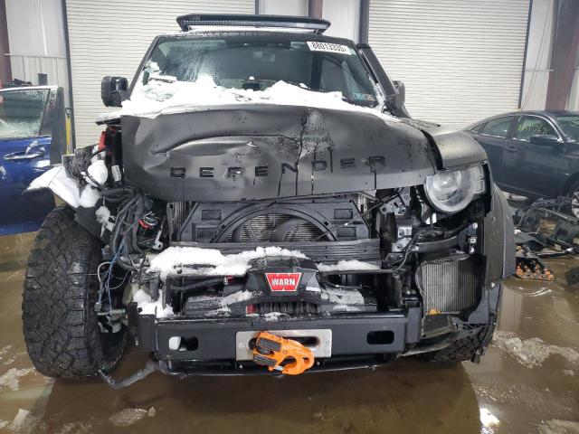 Photo 5 from auction – 2023 LAND ROVER DEFENDER 1 with VIN SALEPFEU8P2225838