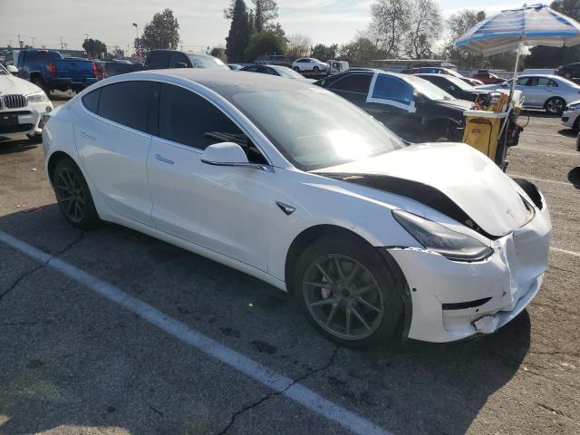 Снимка 4 от търг – 2018 TESLA MODEL 3 с VIN 5YJ3E1EA8JF052386