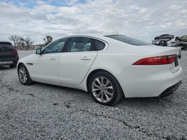 Photo 2 from auction – 2018 JAGUAR XF PREMIUM with VIN SAJBD4FX7JCY67261