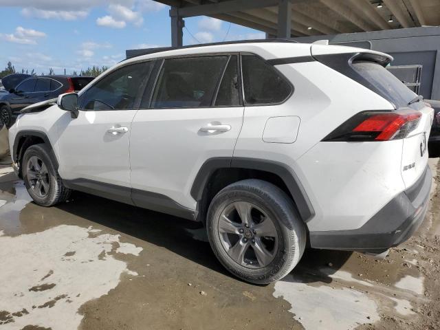 Photo 2 from auction – 2022 TOYOTA RAV4 XLE with VIN 2T3W1RFV9NC190366