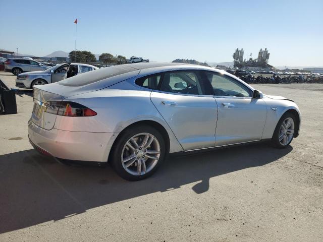 Photo 3 from auction – 2014 TESLA MODEL S with VIN 5YJSA1H17EFP65028