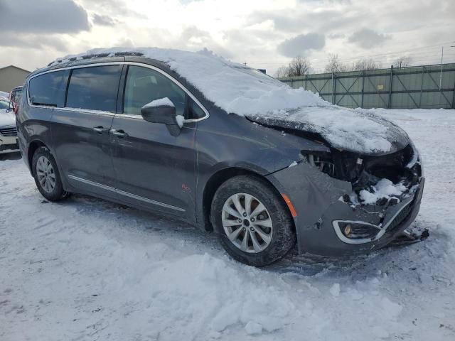 Photo 4 from auction – 2017 CHRYSLER PACIFICA T with VIN 2C4RC1BG0HR705462