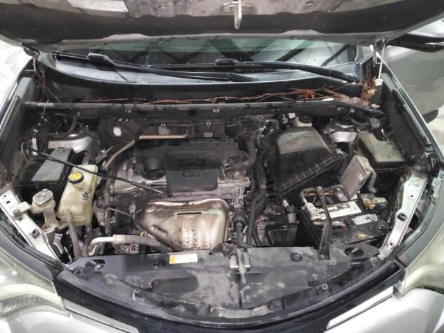 Photo 12 from auction – 2016 TOYOTA RAV4 XLE with VIN 2T3WFREV8GW241067