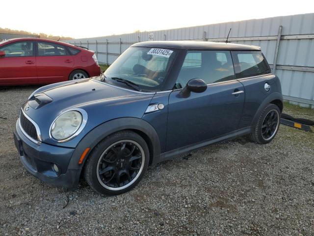 MINI COOPER S 2010 with VIN WMWMF7C51ATW88619 - Photo from auction