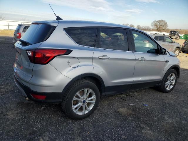Photo 3 from auction – 2019 FORD ESCAPE SE with VIN 1FMCU9GD8KUC48020