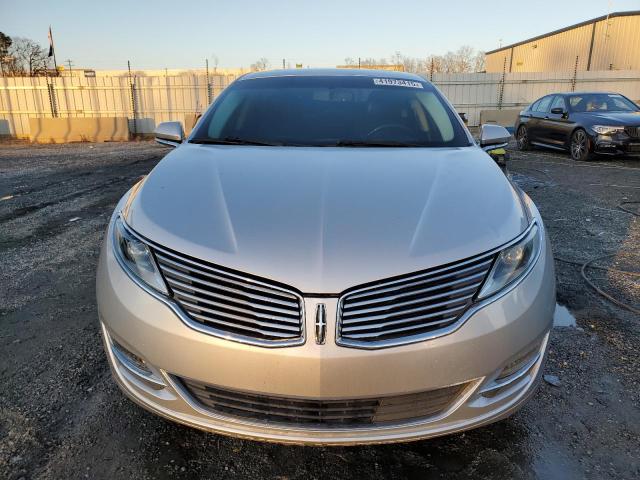 Photo 5 from auction – 2016 LINCOLN MKZ with VIN 3LN6L2GK1GR607020