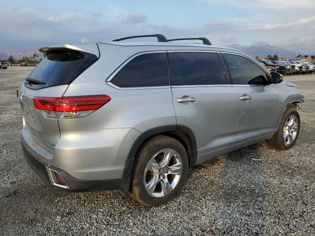 Photo 3 from auction – 2018 TOYOTA HIGHLANDER with VIN 5TDDZRFH7JS890665