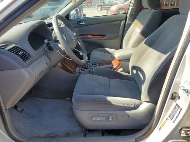 Photo 7 from auction – 2005 TOYOTA CAMRY LE with VIN 4T1BE30K05U961111
