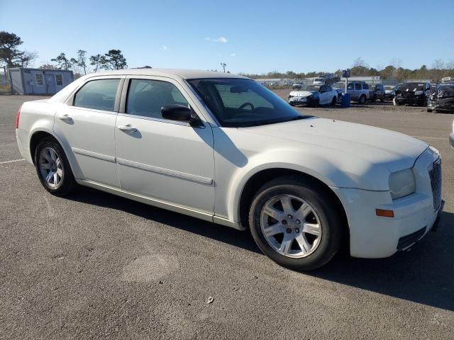 Photo 4 from auction – 2006 CHRYSLER 300 with VIN 2C3KA43R56H526706