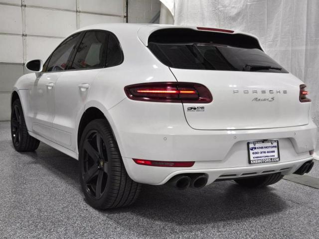 Photo 3 from auction – 2016 PORSCHE MACAN S with VIN WP1AB2A50GLB45387