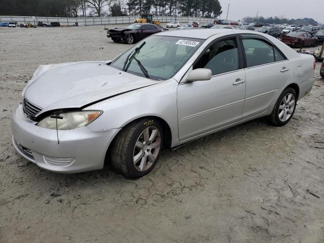 TOYOTA CAMRY LE 2005 with VIN 4T1BE32K55U620185 - Photo from auction