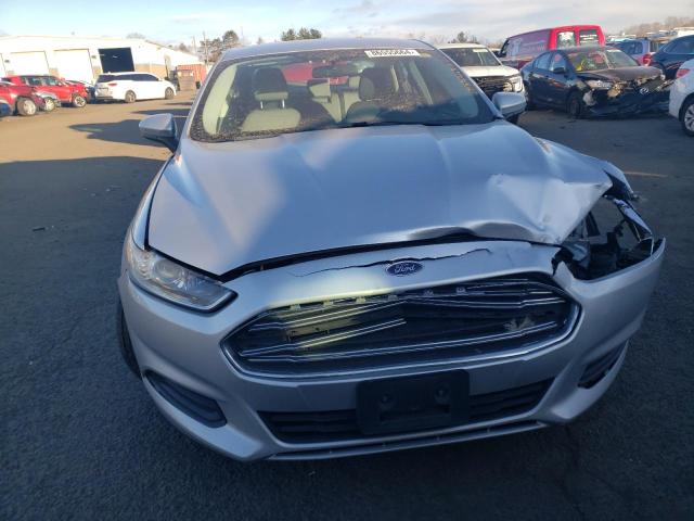Photo 5 from auction – 2015 FORD FUSION S with VIN 3FA6P0G76FR241102