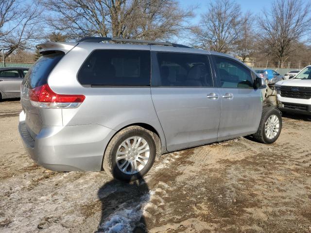 Photo 3 from auction – 2012 TOYOTA SIENNA XLE with VIN 5TDYK3DC8CS272378