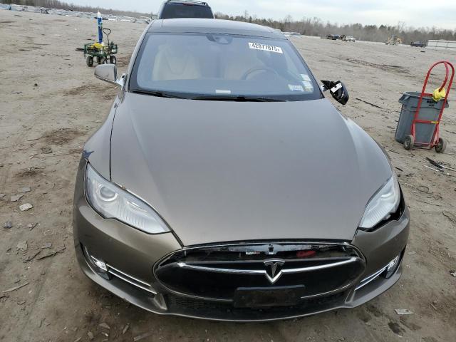 Photo 5 from auction – 2015 TESLA MODEL S 90 with VIN 5YJSA1V25FF099690