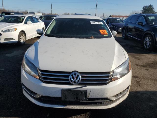 Photo 5 from auction – 2014 VOLKSWAGEN PASSAT S with VIN 1VWAP7A3XEC014783