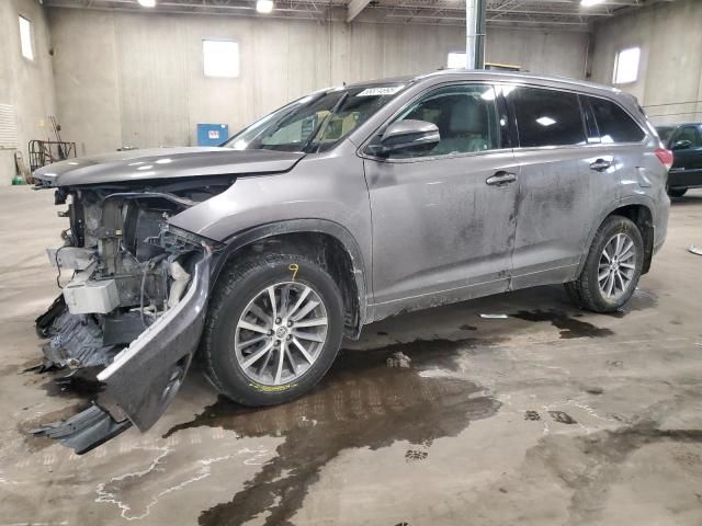 TOYOTA HIGHLANDER 2018 with VIN 5TDJZRFH2JS813866 - Photo from auction