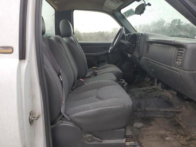 Photo 10 from auction – 2005 CHEVROLET SILVERADO with VIN 1GCEC14X95Z220251
