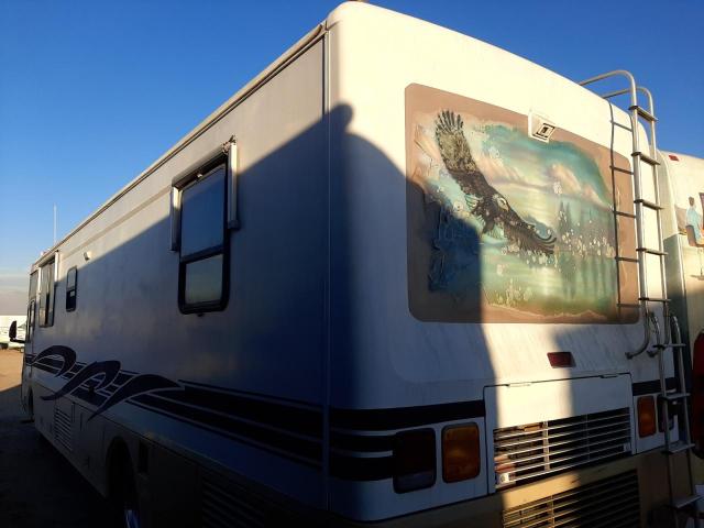 Photo 3 from auction – 1997 FREIGHTLINER CHASSIS X with VIN 4UZ6XJBC9VC739811