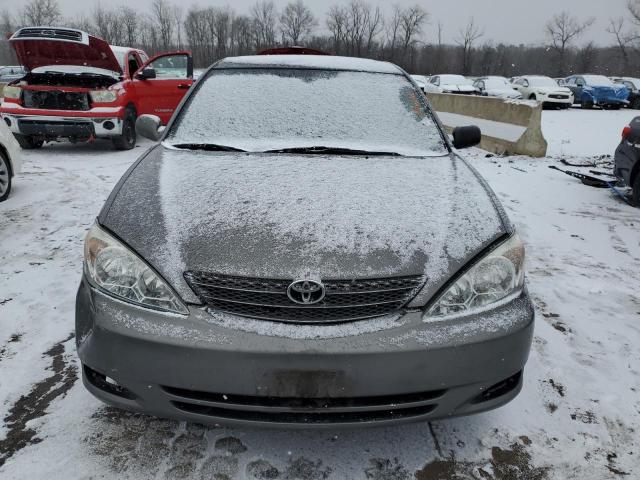 Photo 5 from auction – 2004 TOYOTA CAMRY LE with VIN 4T1BE32KX4U897493
