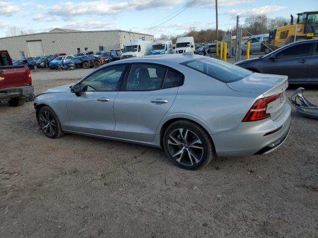 Foto 2 de la subasta – 2024 VOLVO S60 CORE con VIN 7JRL12FK8RG322955