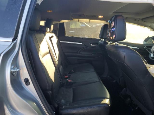 Photo 11 from auction – 2016 TOYOTA HIGHLANDER with VIN 5TDKKRFH3GS157811
