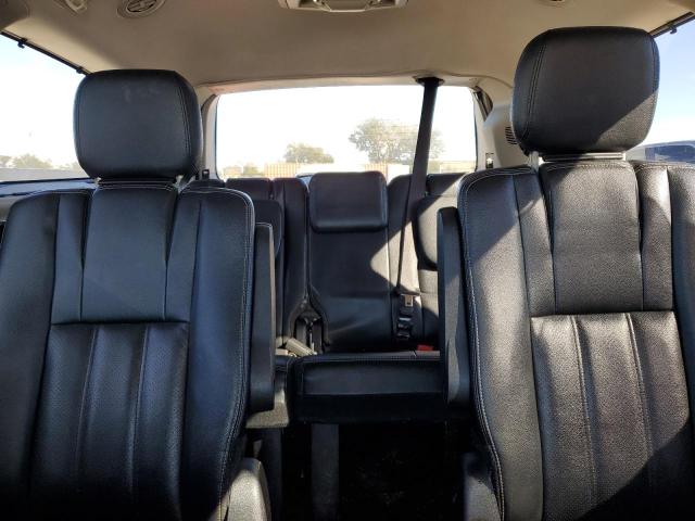 Photo 10 from auction – 2016 CHRYSLER TOWN & COU with VIN 2C4RC1CG6GR253739