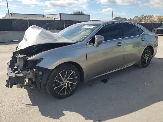 LEXUS ES 350 2017 with VIN 58ABK1GG7HU065108 - Photo from auction