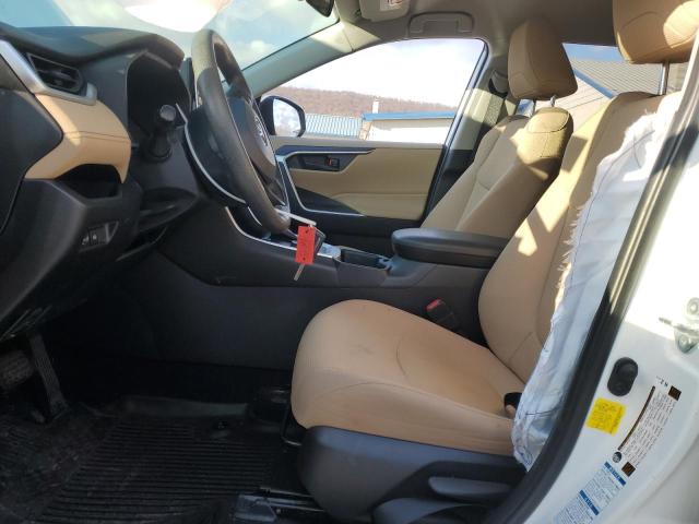 Photo 7 from auction – 2019 TOYOTA RAV4 LE with VIN JTMMWRFV5KD002197