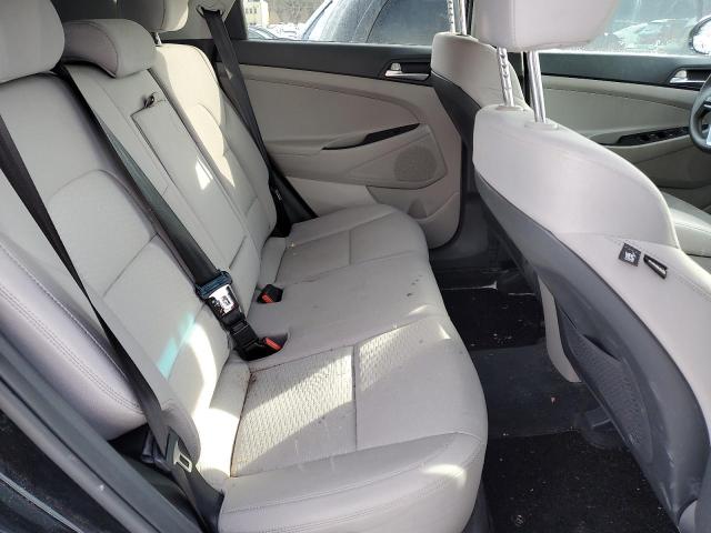 Photo 11 from auction – 2019 HYUNDAI TUCSON SE with VIN KM8J2CA44KU072991