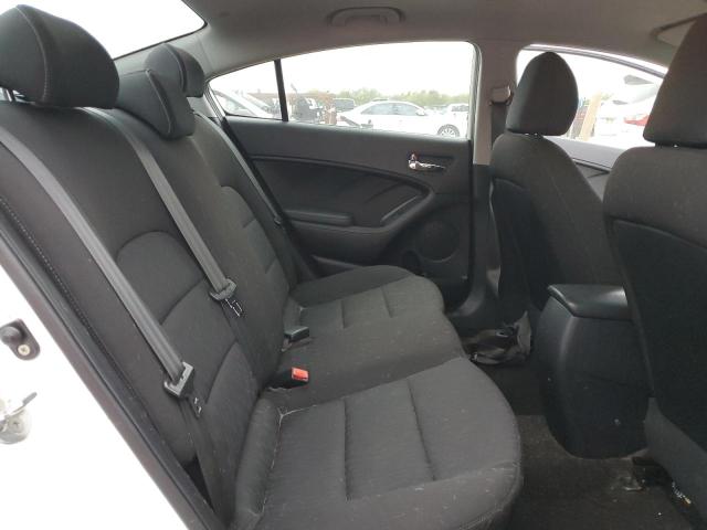 Photo 10 from auction – 2016 KIA FORTE LX with VIN KNAFK4A64G5495702