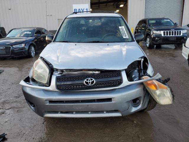 Photo 5 from auction – 2005 TOYOTA RAV4 with VIN JTEGD20V050056145