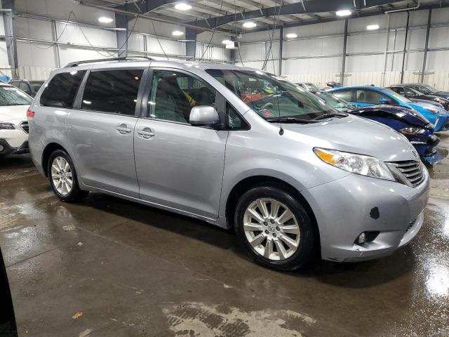 Photo 4 from auction – 2013 TOYOTA SIENNA XLE with VIN 5TDDK3DC1DS068070