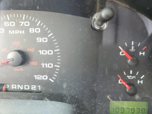 Photo 9 from auction – 2004 FORD F150 with VIN 1FTRX14W84NC12922